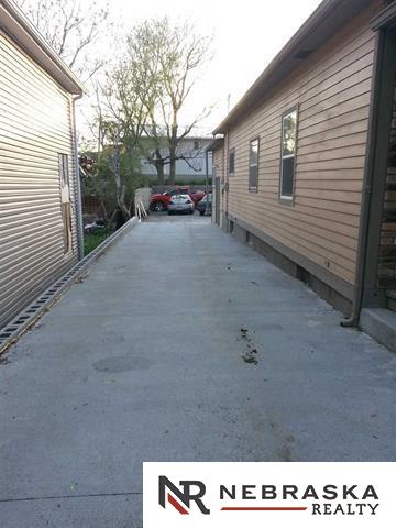 1024 S 23rd, Omaha, NE 68108