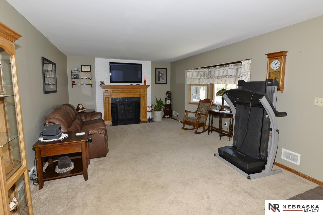 5317 N 5th, Omaha, NE 68110
