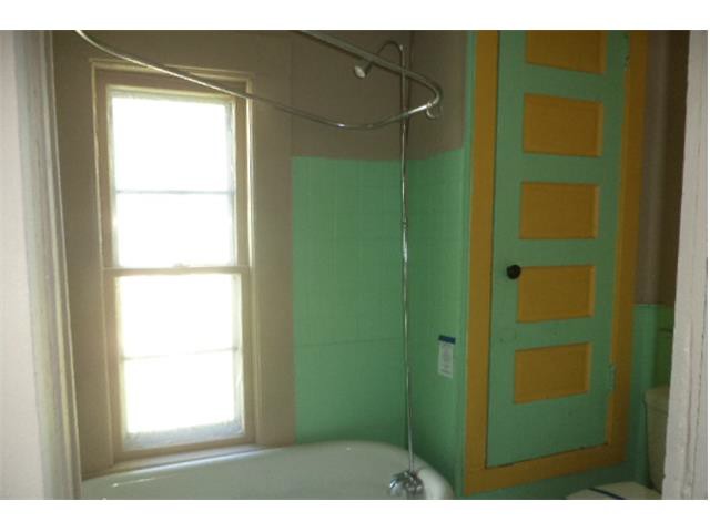 3840 Decatur StOmaha, NE, 68111Douglas County