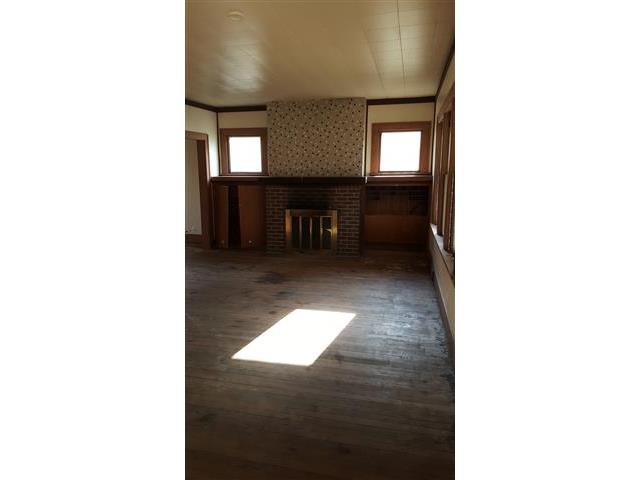 2560 Mary StOmaha, NE, 68112Douglas County