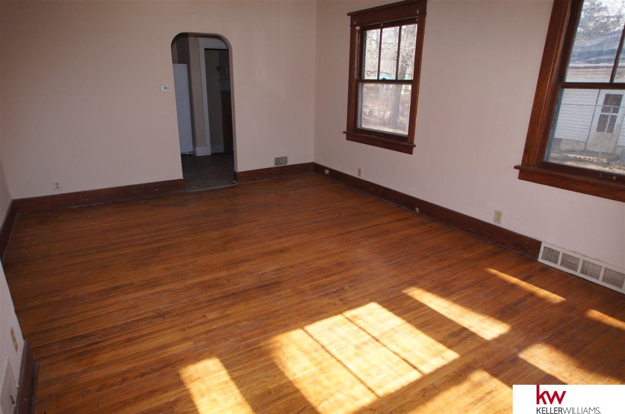 3042-3048Ernst, Omaha, NE 68112