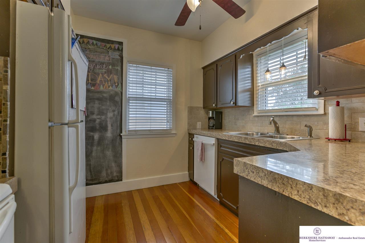 9426 N 29, Omaha, NE 68112