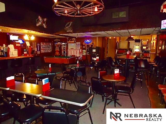 8516 N 30, Omaha, NE 68112