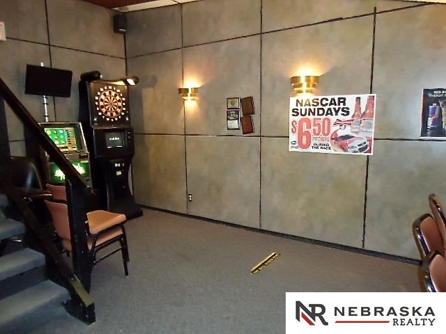 8516 N 30, Omaha, NE 68112