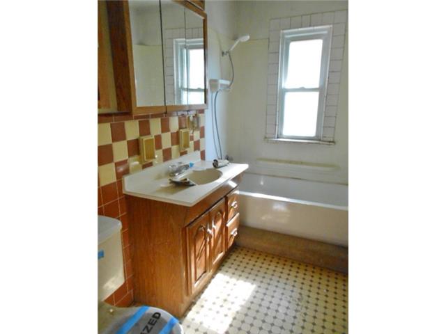 7915 N 40th StOmaha, NE, 68112Douglas County