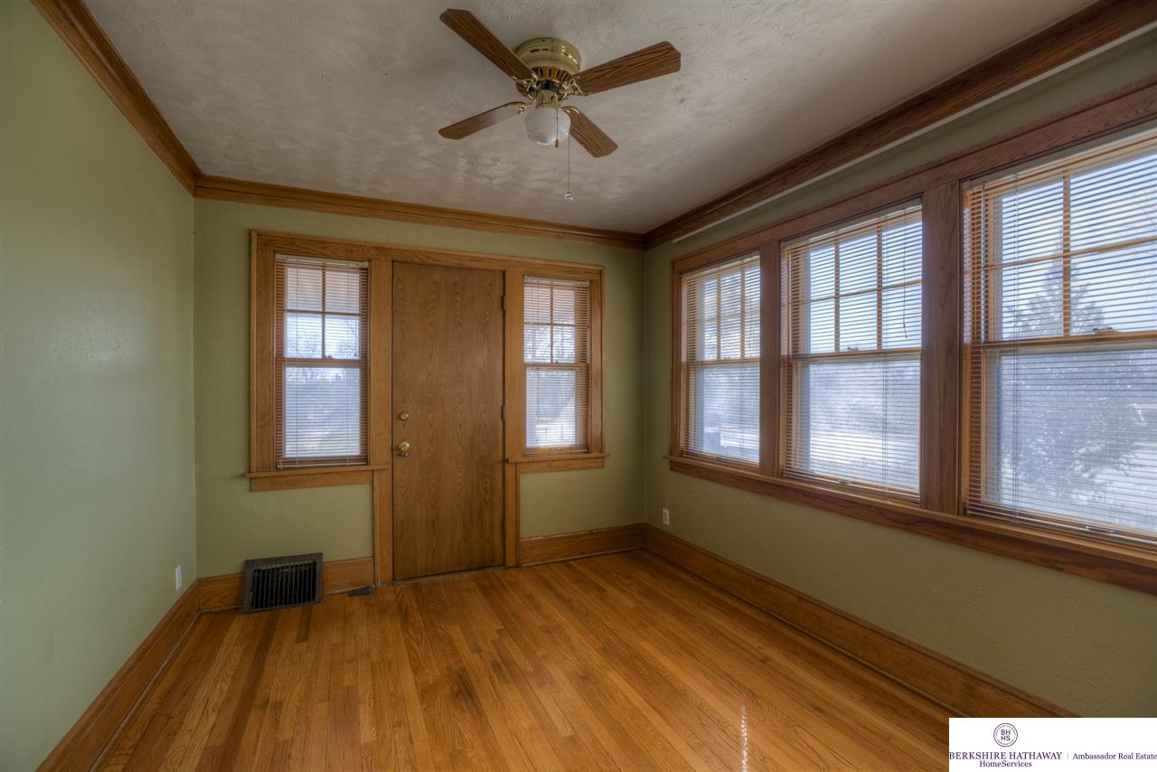 1029 N 72, Omaha, NE 68114