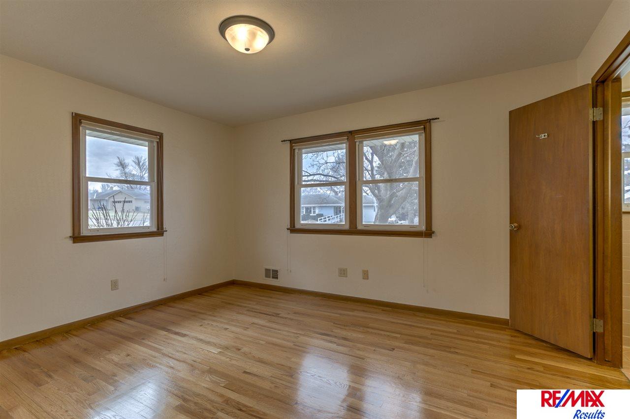 7602Windsor, Omaha, NE 68114