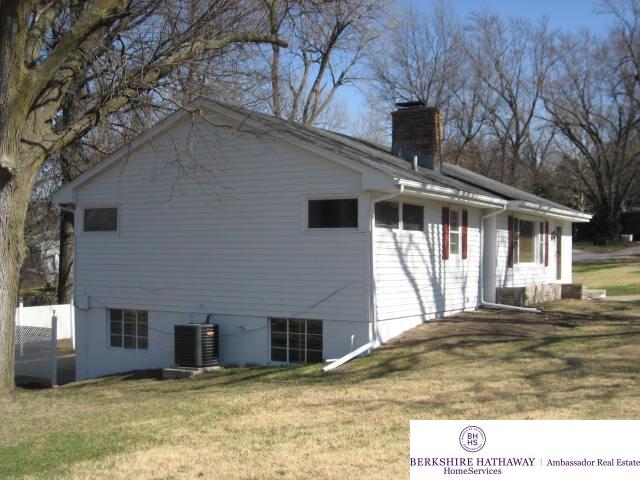 9202Pacific, Omaha, NE 68114