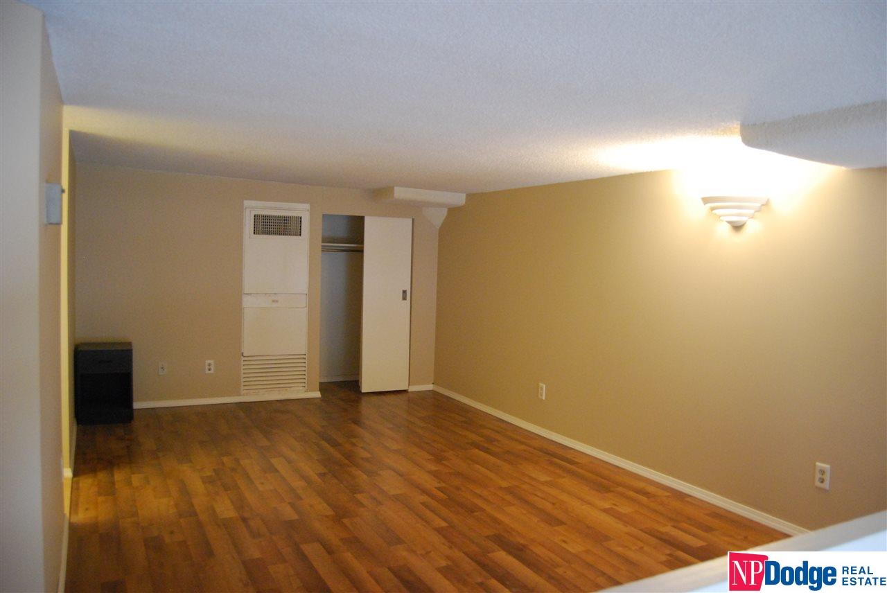 3000Farnam, Omaha, NE 68116