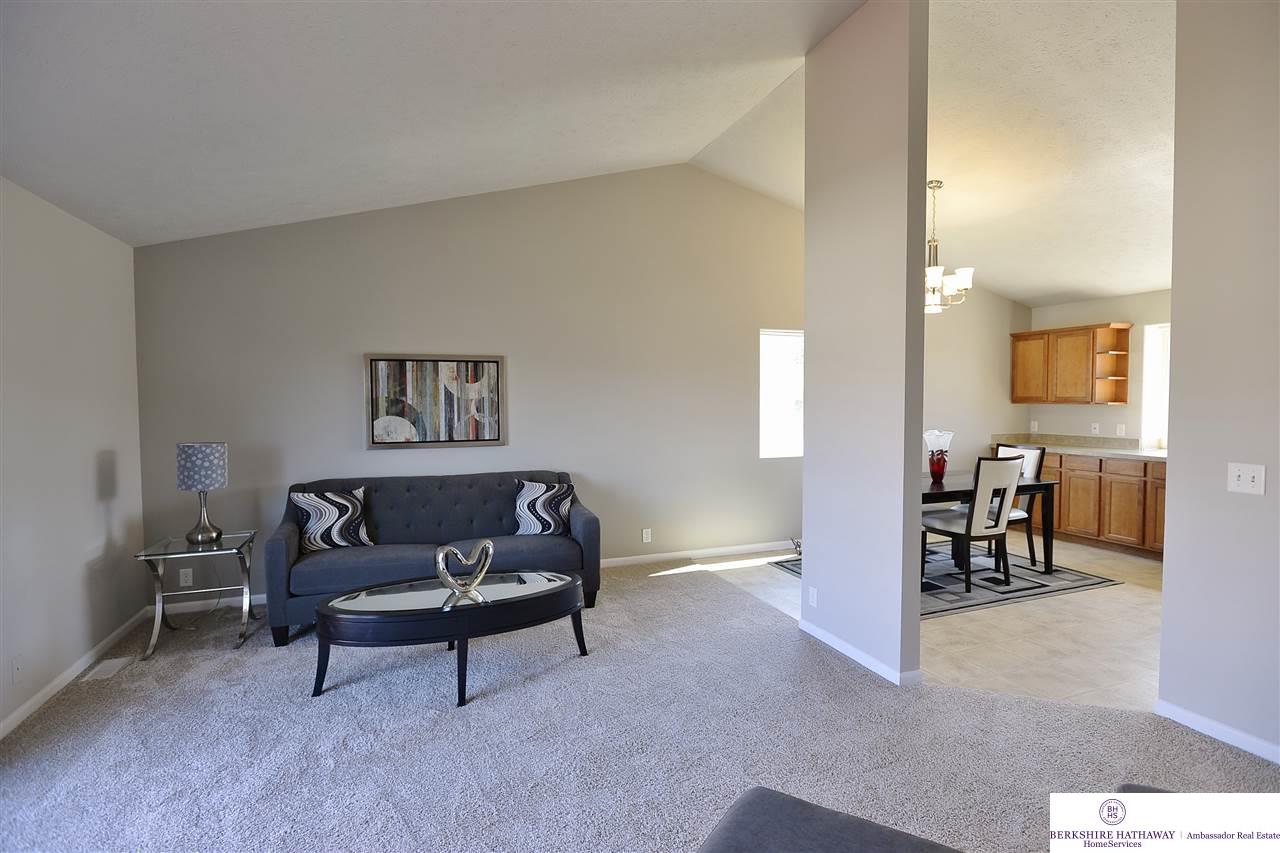 16868Larimore, Omaha, NE 68116