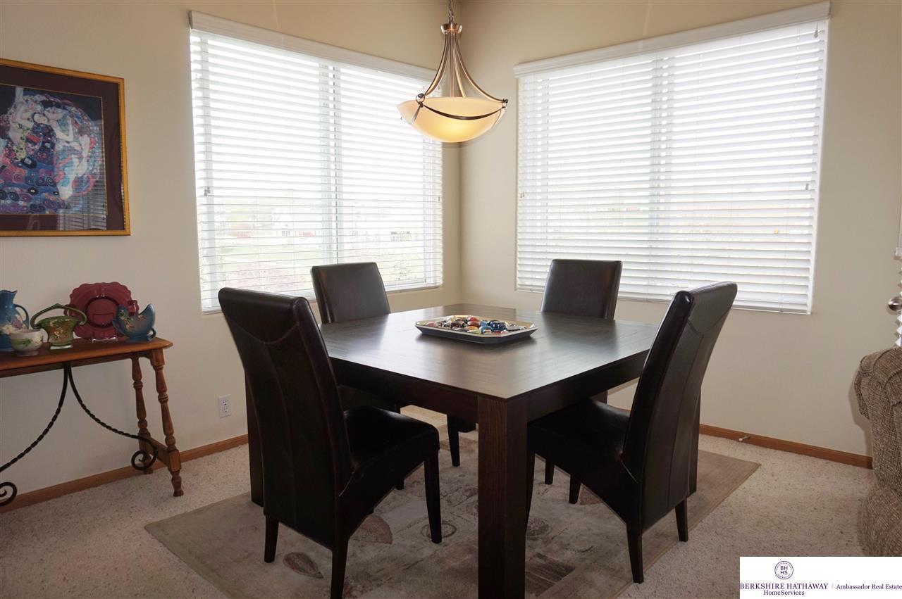 4723 N 144, Omaha, NE 68116
