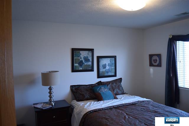 14512 Larimore Avenue, Omaha, United States 68116