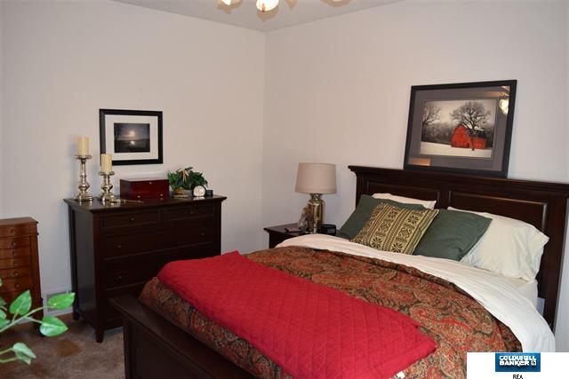 14512 Larimore Avenue, Omaha, United States 68116