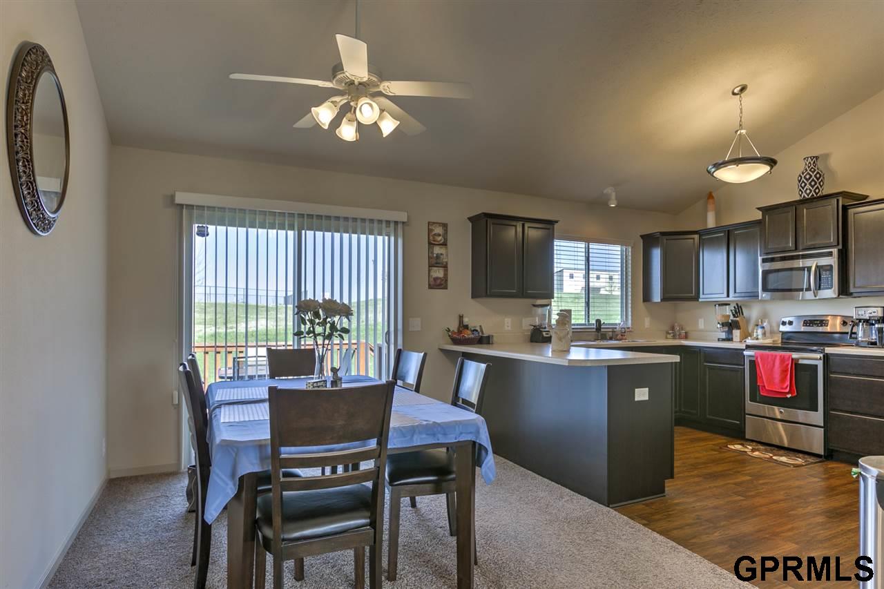 4655 N 160, Omaha, NE 68116