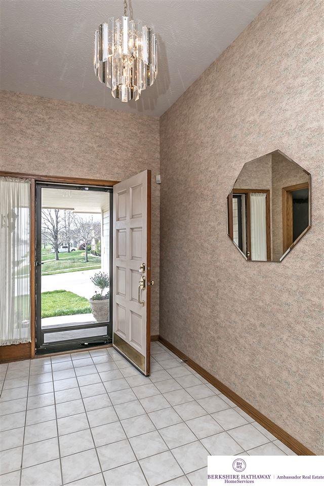 15406Corby, Omaha, NE 68116