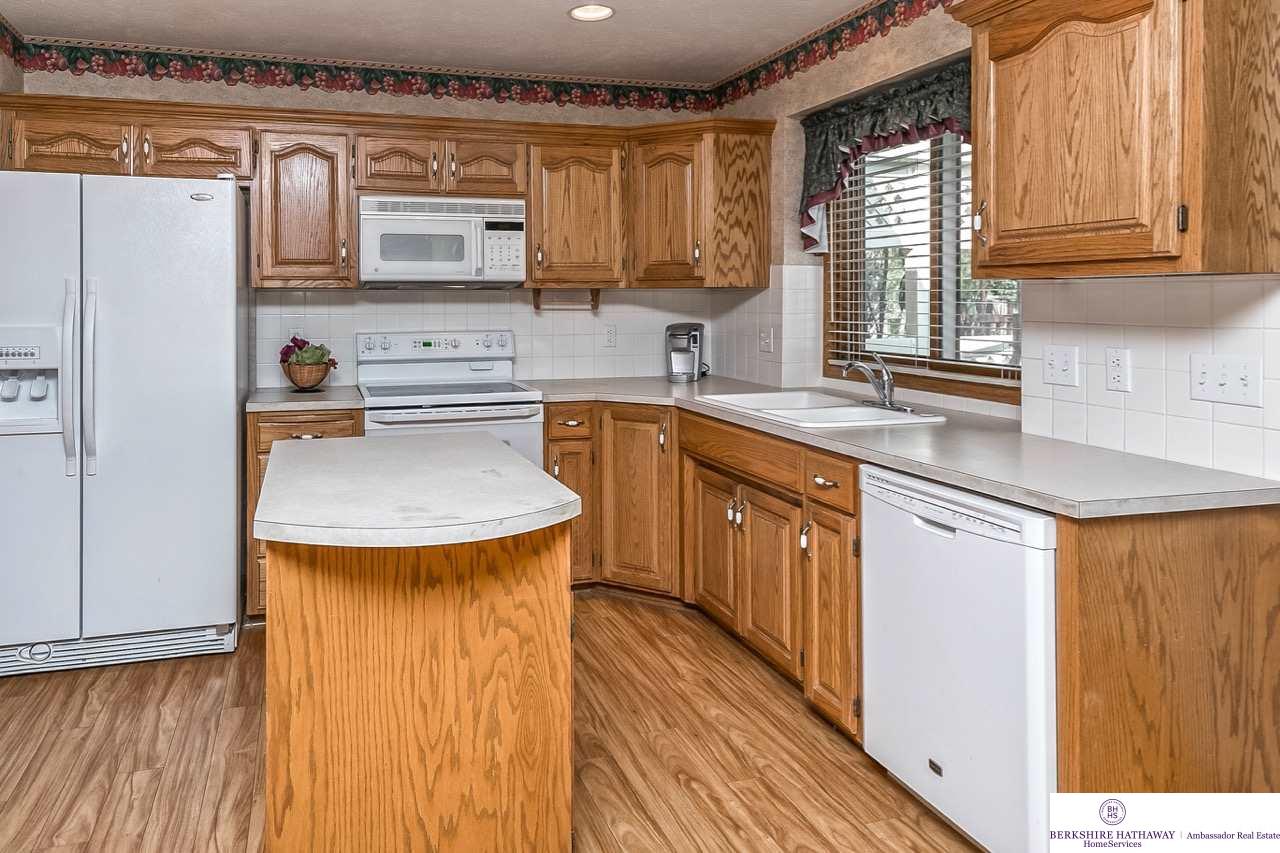 15406Corby, Omaha, NE 68116