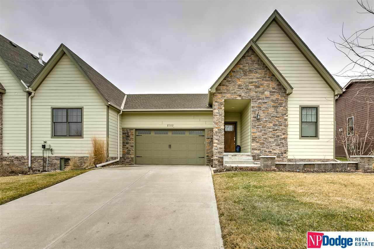 5702 N 158, Omaha, NE 68116