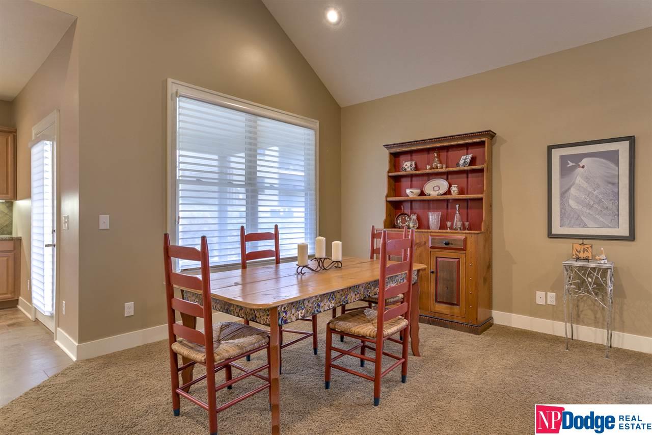 5702 N 158, Omaha, NE 68116