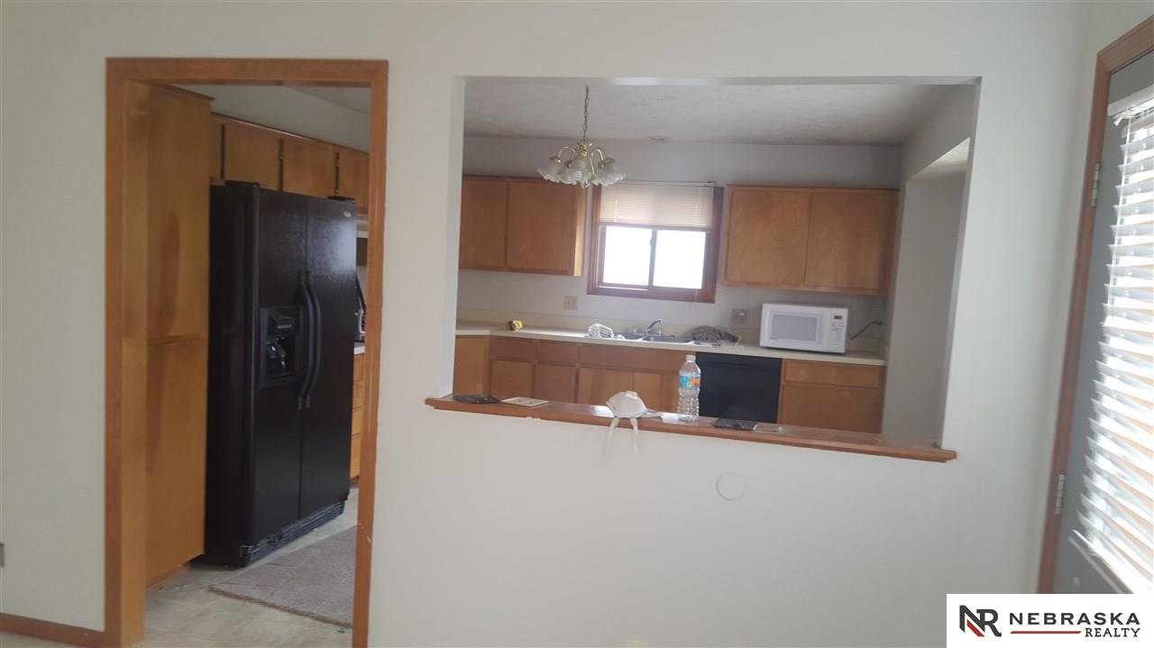 5618 S 48, Omaha, NE 68117