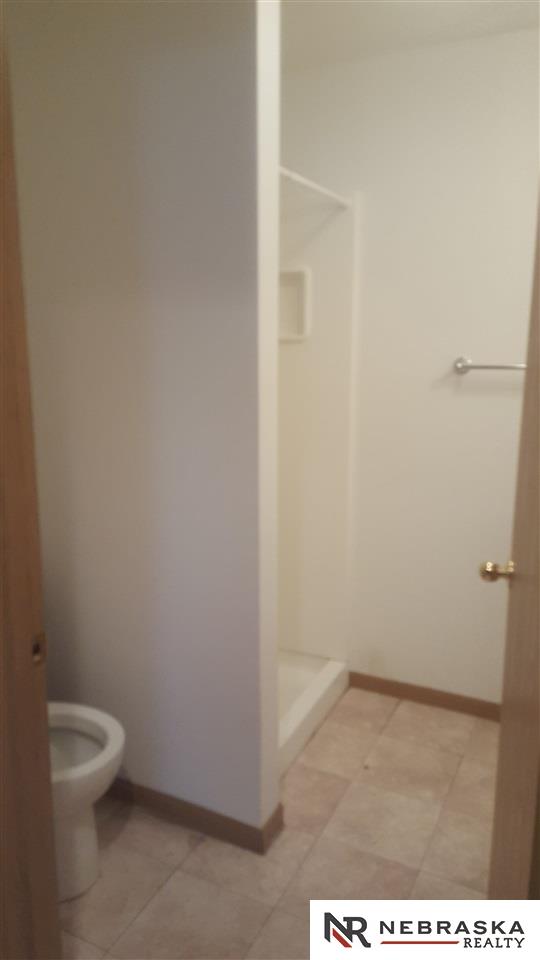 5618 S 48, Omaha, NE 68117