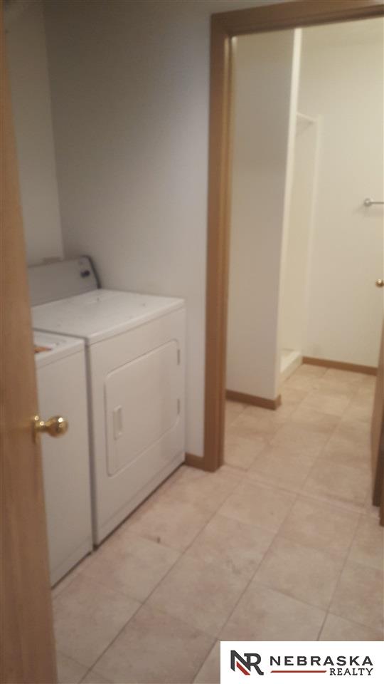 5618 S 48, Omaha, NE 68117