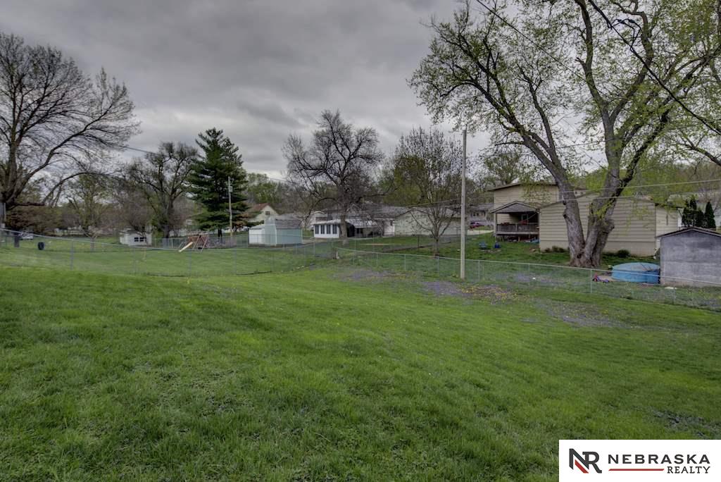 5641 S 51st, Omaha, NE 68117