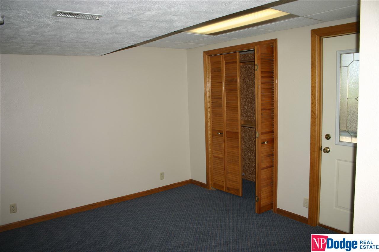 5030 S 57, Omaha, NE 68117
