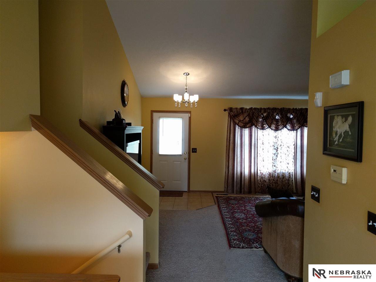 7865Newport, Omaha, NE 68122