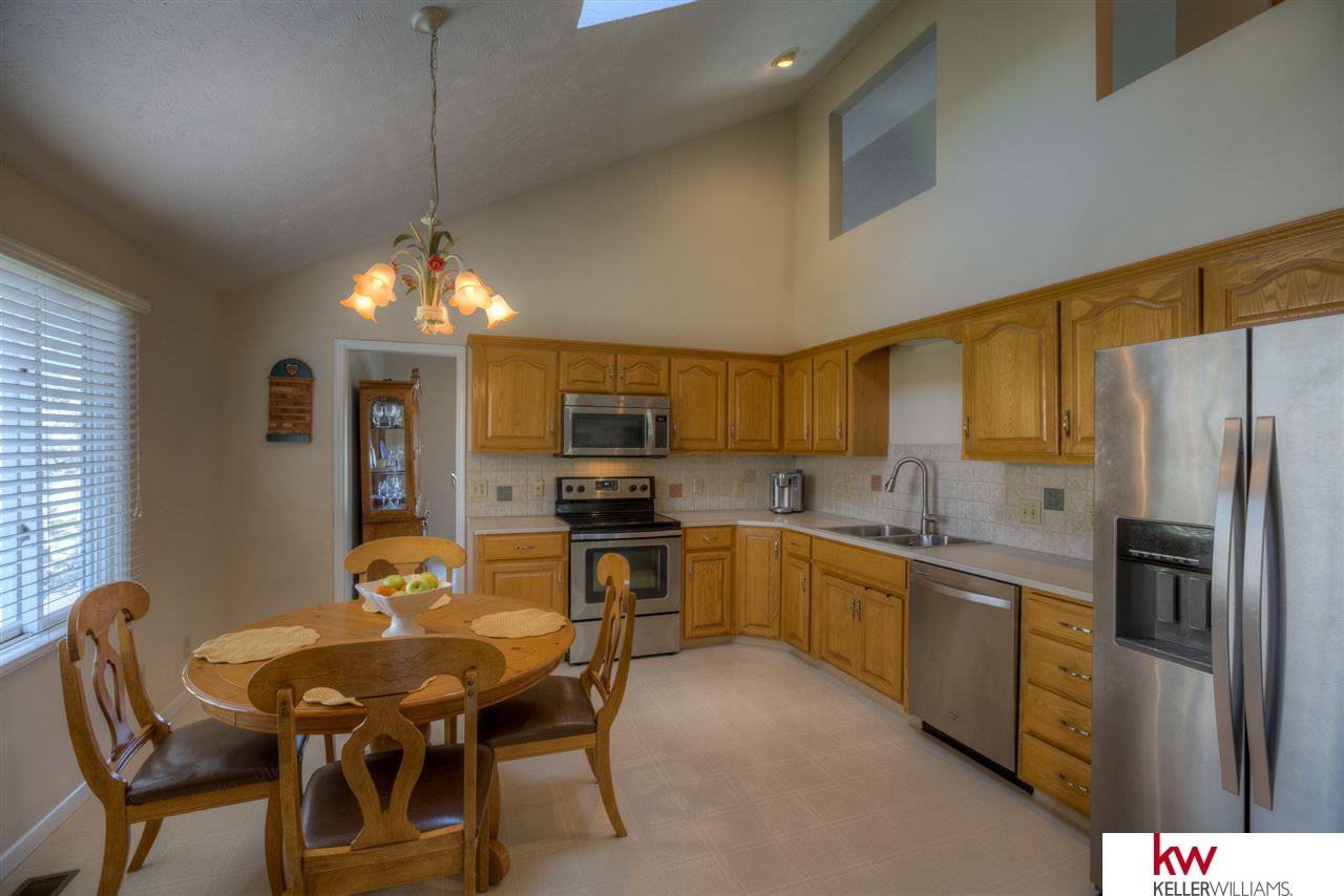 7030 N 74th, Omaha, NE 68122