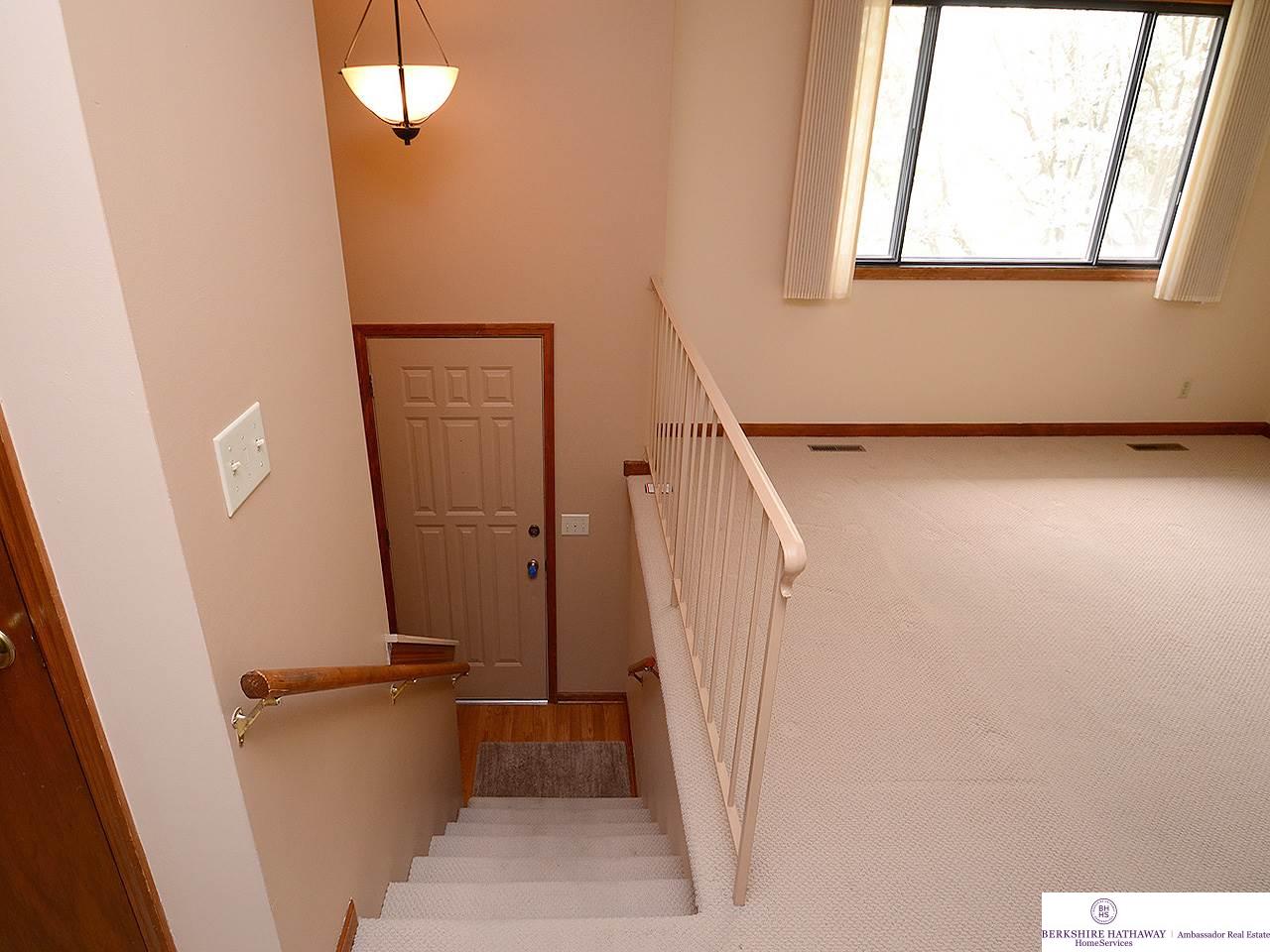 3306Mirror, Bellevue, NE 68123