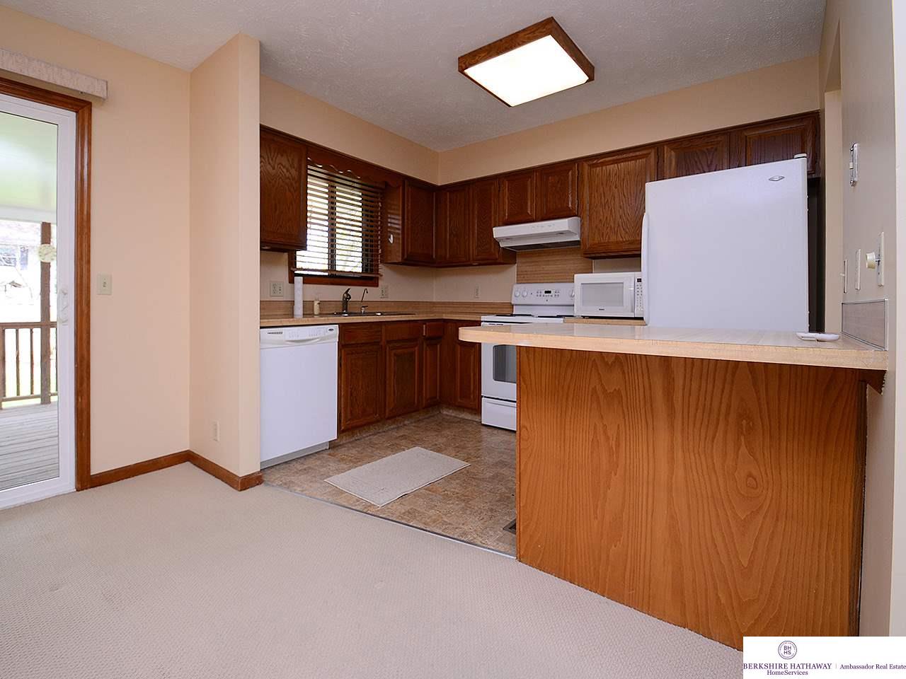 3306Mirror, Bellevue, NE 68123