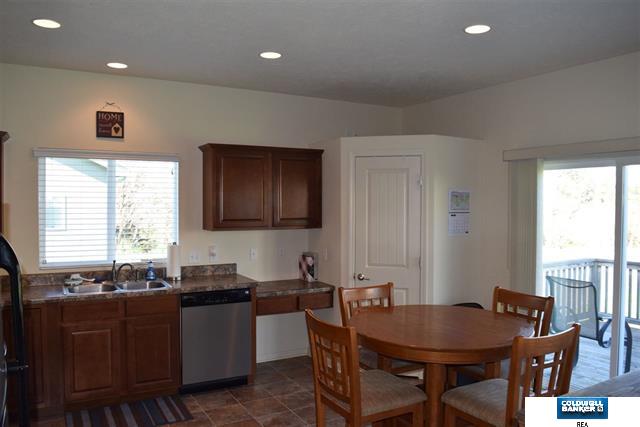 10404 S 27 Street, Bellevue, United States 68123
