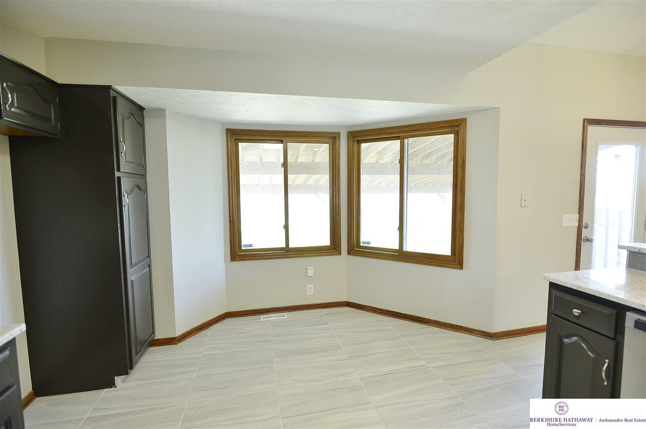 10117 S 11, Bellevue, NE 68123
