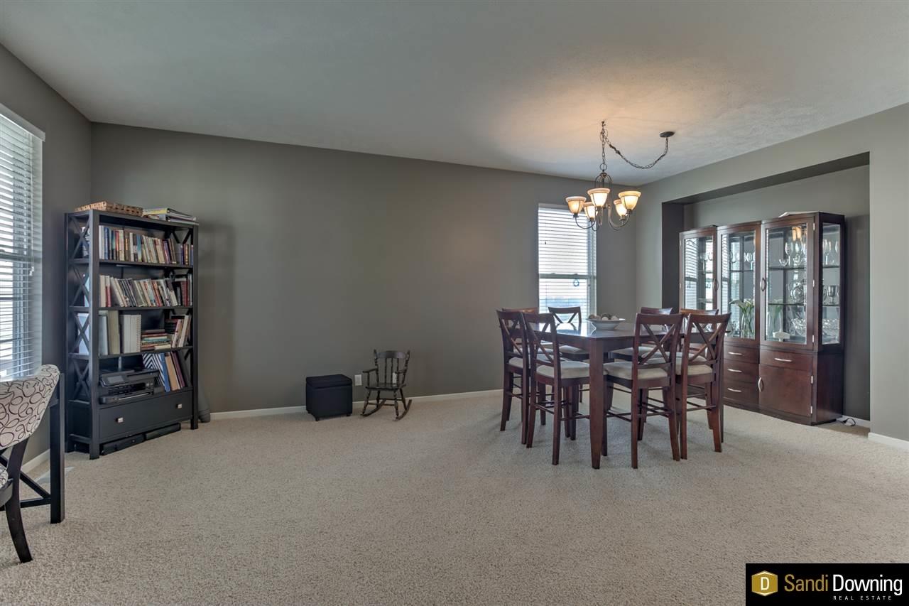 13705 S 28, Bellevue, NE 68123
