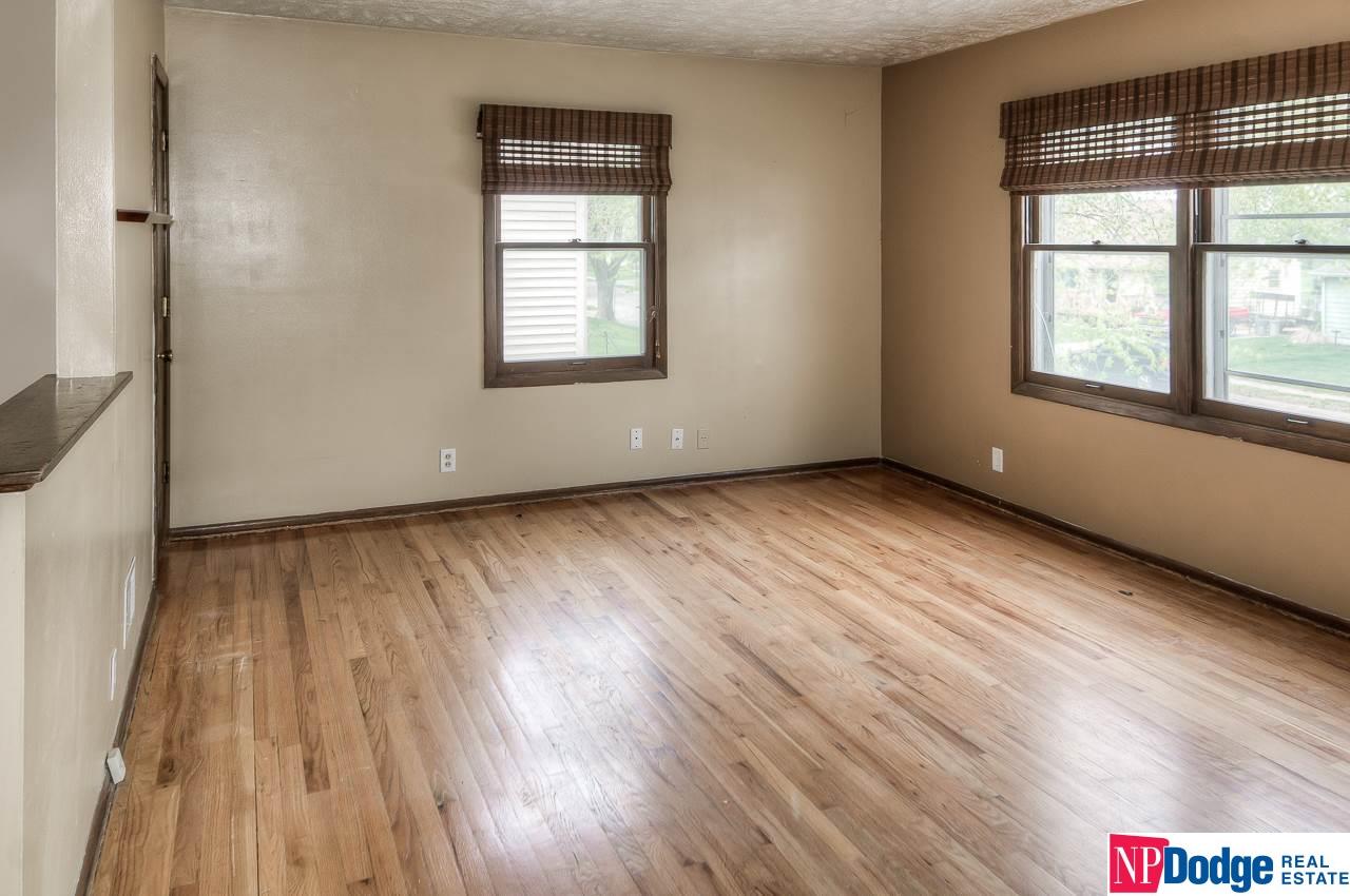 8705Westridge, Omaha, NE 68124