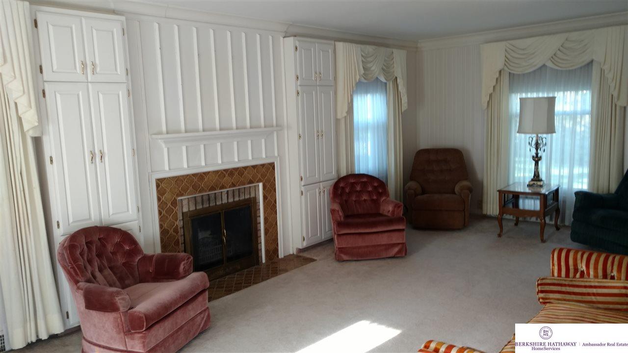 1024 S 91, Omaha, NE 68124