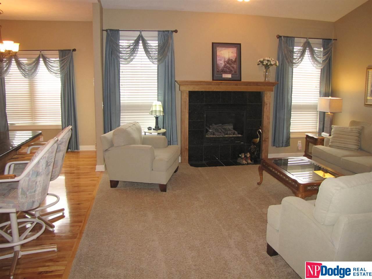 7819Heritage, Ralston, NE 68127