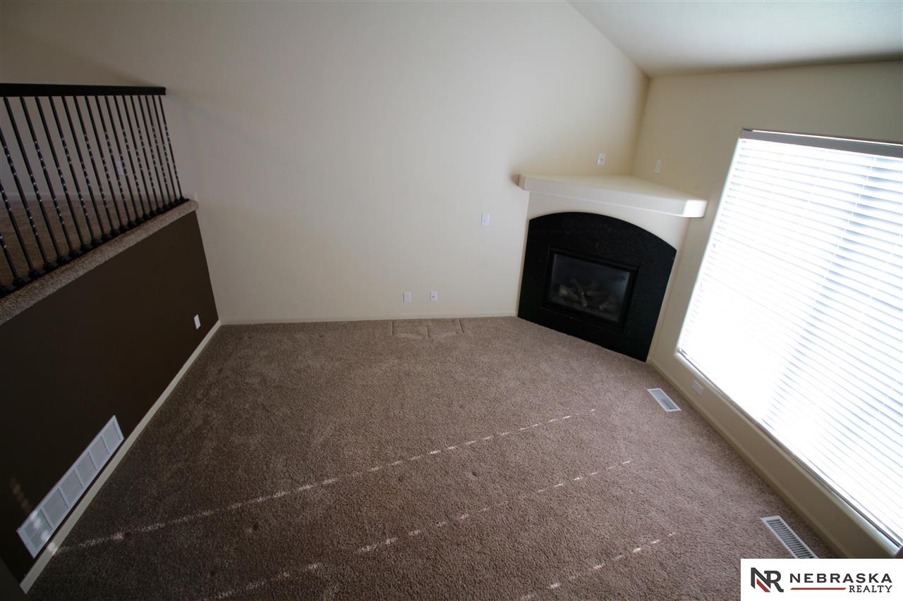 7511 S 97th, La Vista, NE 68128