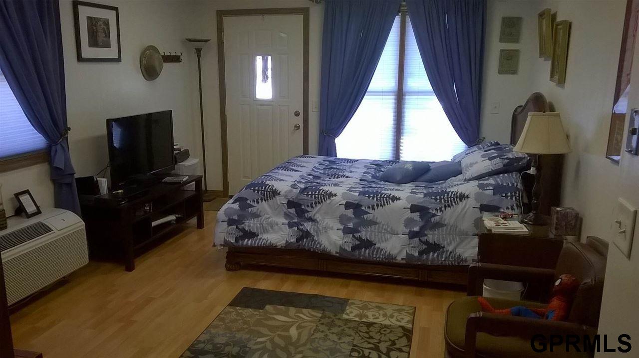 9006Granville, La Vista, NE 68128