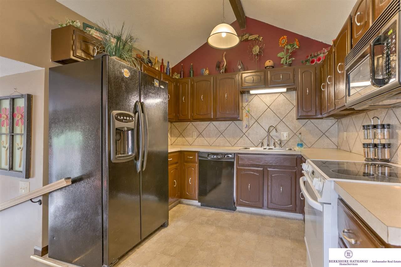 16011Shirley, Omaha, NE 68130