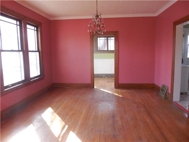 348 N 37th StOmaha, NE, 68131Douglas County