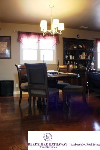 216 N 32, Omaha, NE 68131