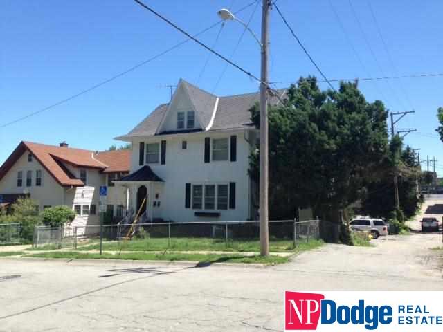 115 N 35th, Omaha, NE 68131