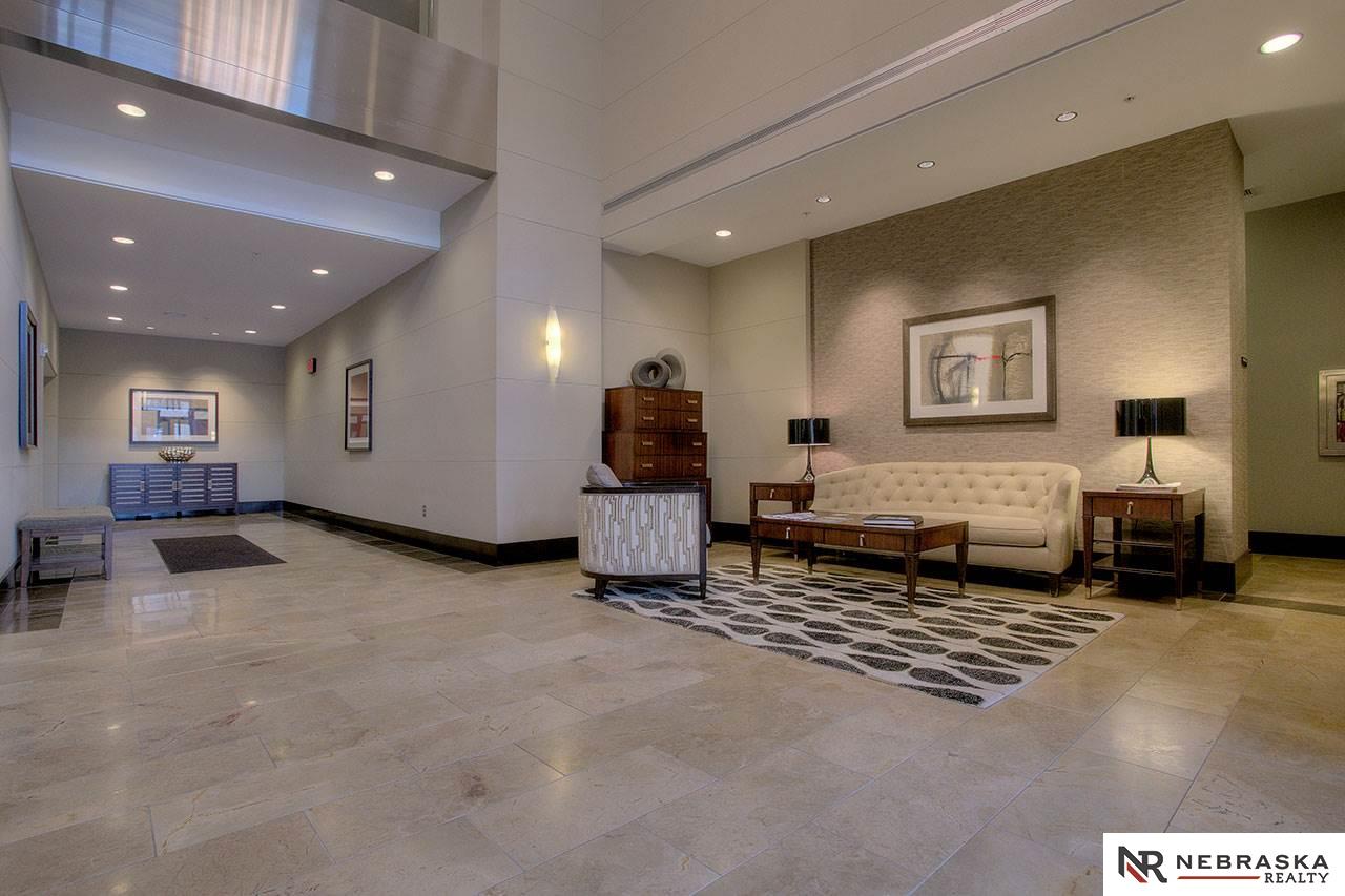 200 S 31, Omaha, NE 68131