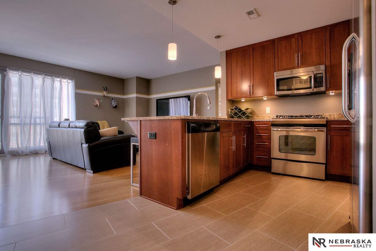 200 S 31, Omaha, NE 68131