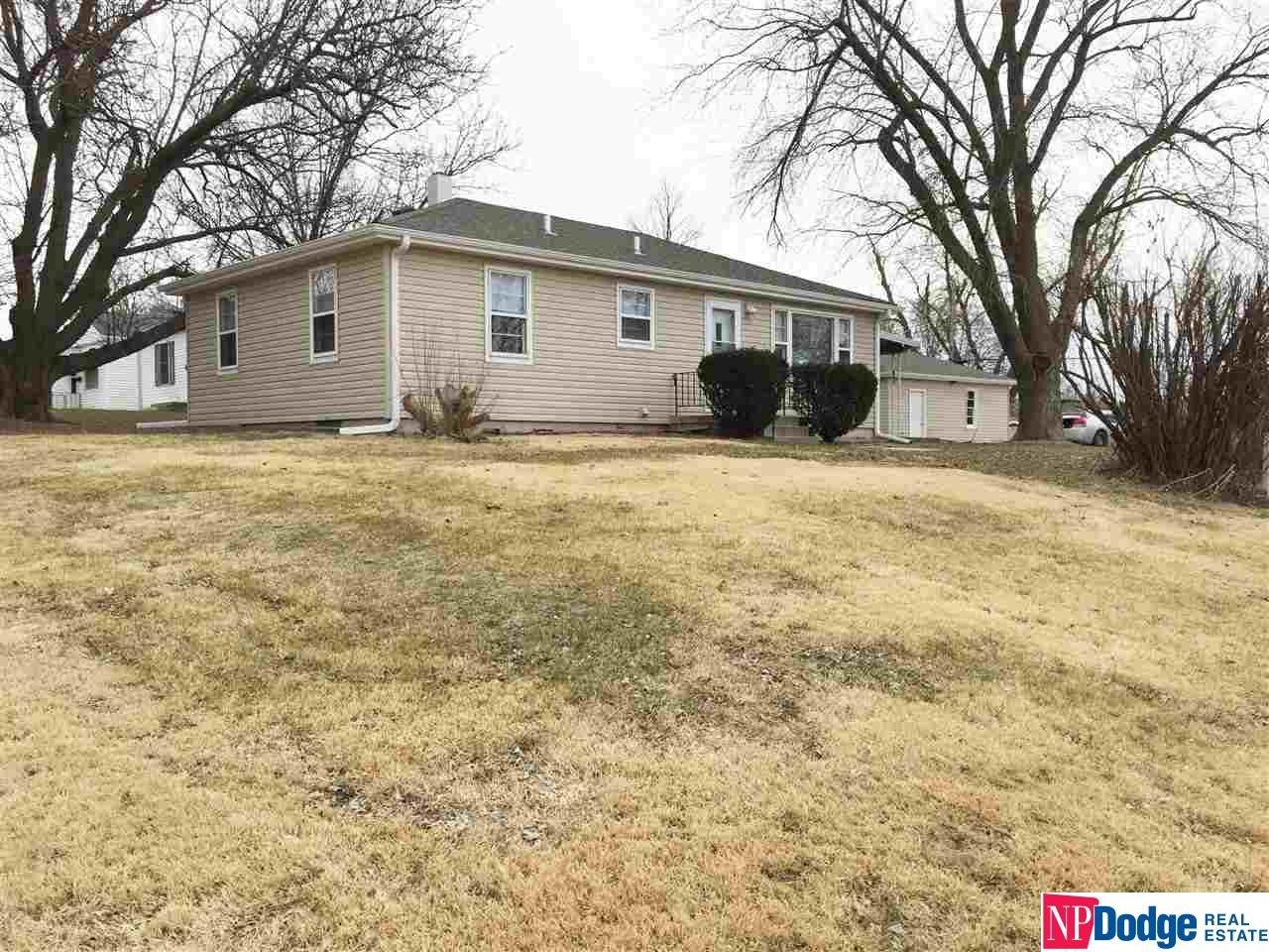 1423 N 65th, Omaha, NE 68132