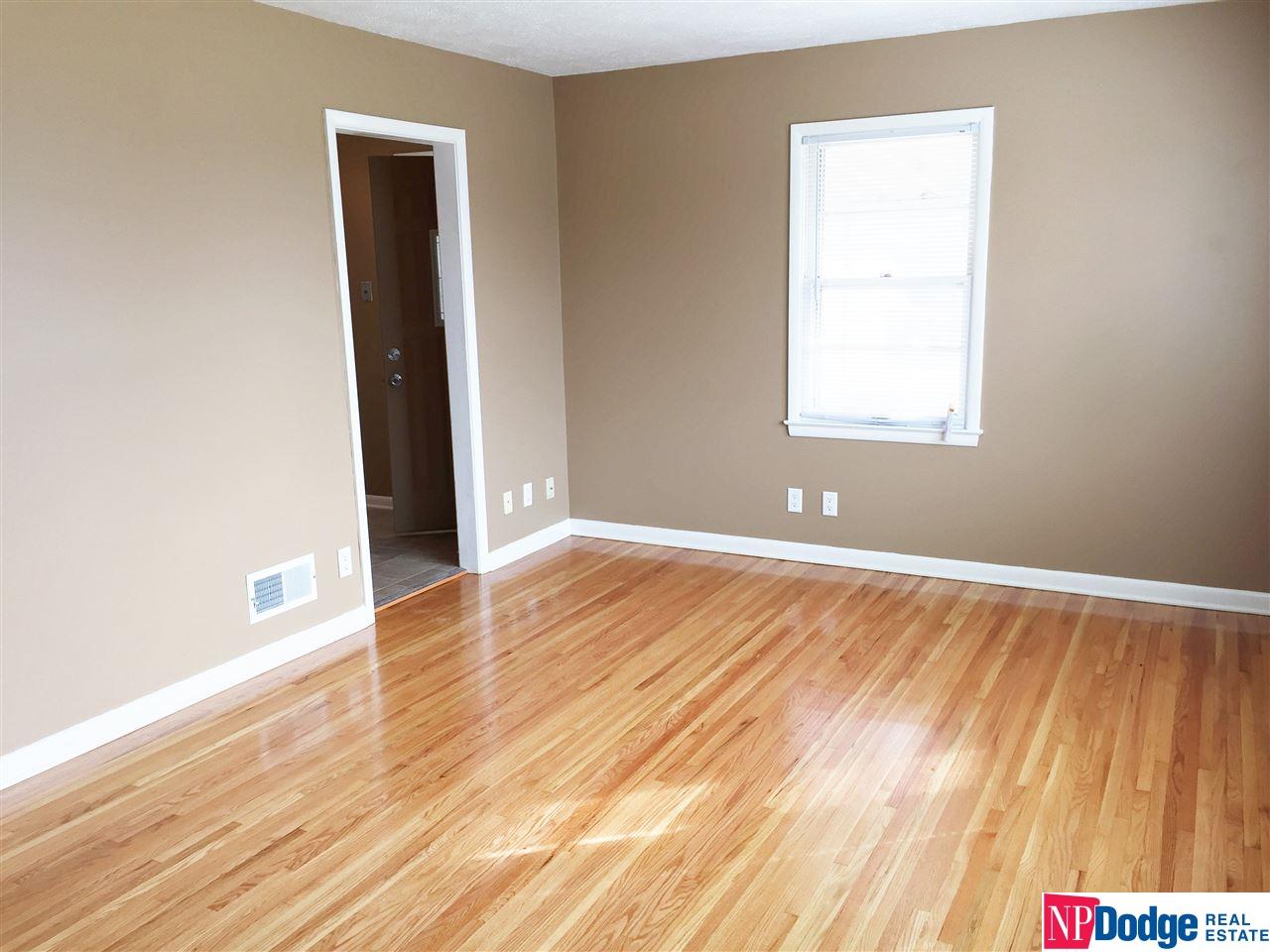 1423 N 65th, Omaha, NE 68132