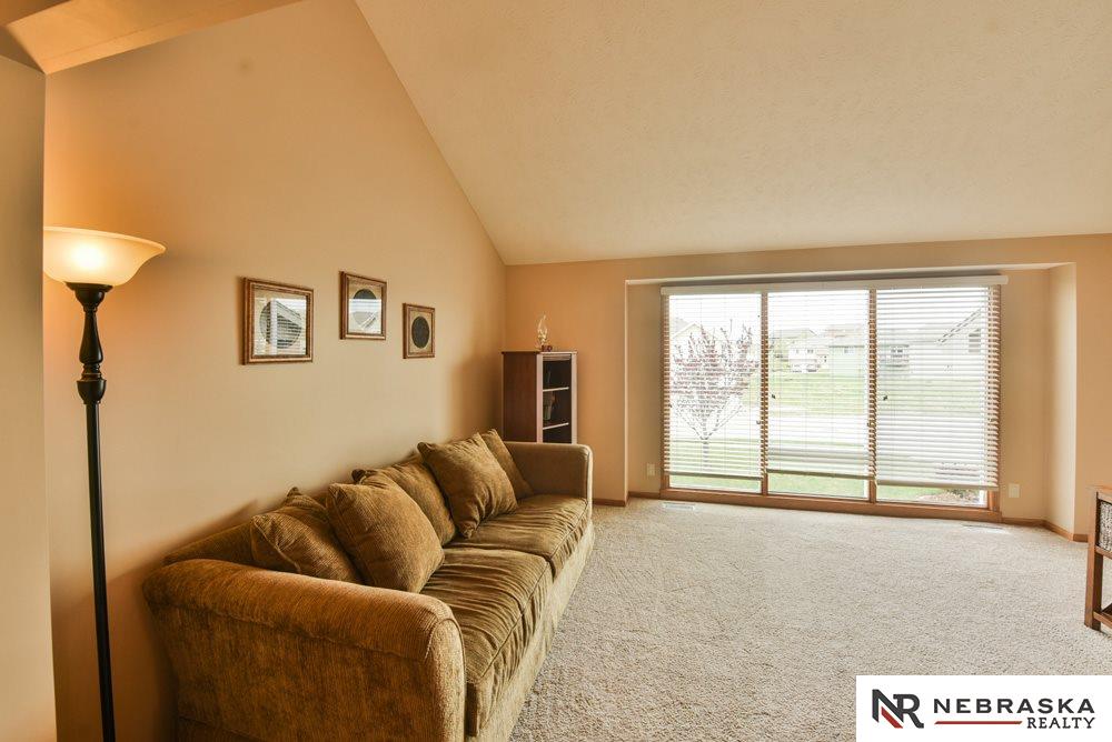4607Brook, Papillion, NE 68133