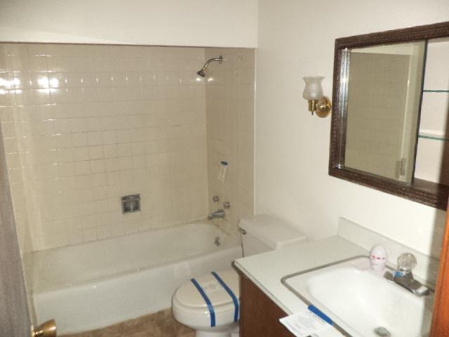 8608 Larimore AveOmaha, NE, 68134Douglas County