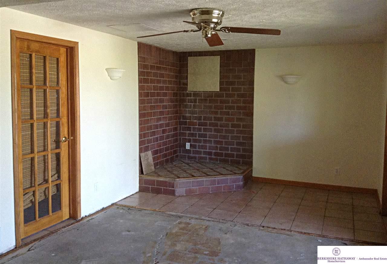 8604Fowler, Omaha, NE 68134